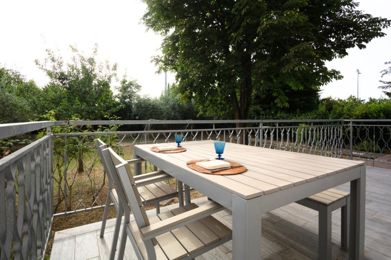 L'Oasi Della Pace - Confortevole E Vicino A Tutto Apartment Chiaravalle Exterior photo